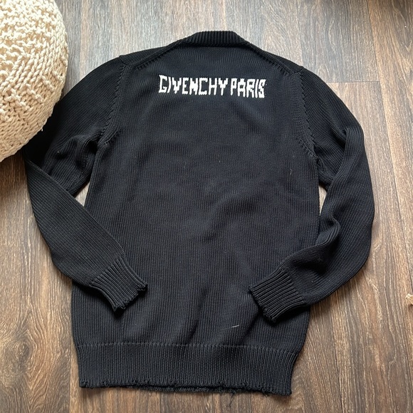 Givenchy Sweater - Picture 6 of 9